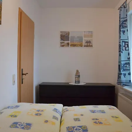 Leonie Holiday home
